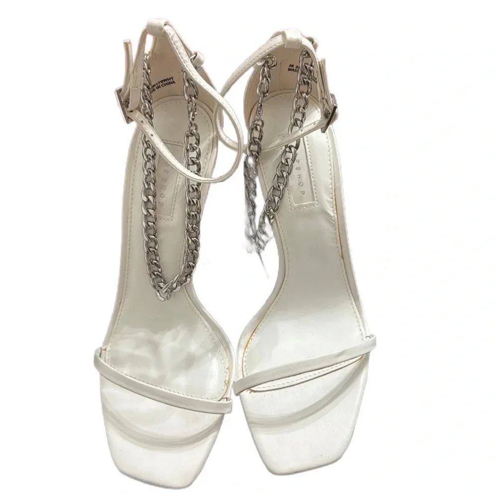 Top Shop 
Strappy chain-link design 
Squarish toe
Stiletto heel 
SIZE 38
NEW - Picture 6 of 11